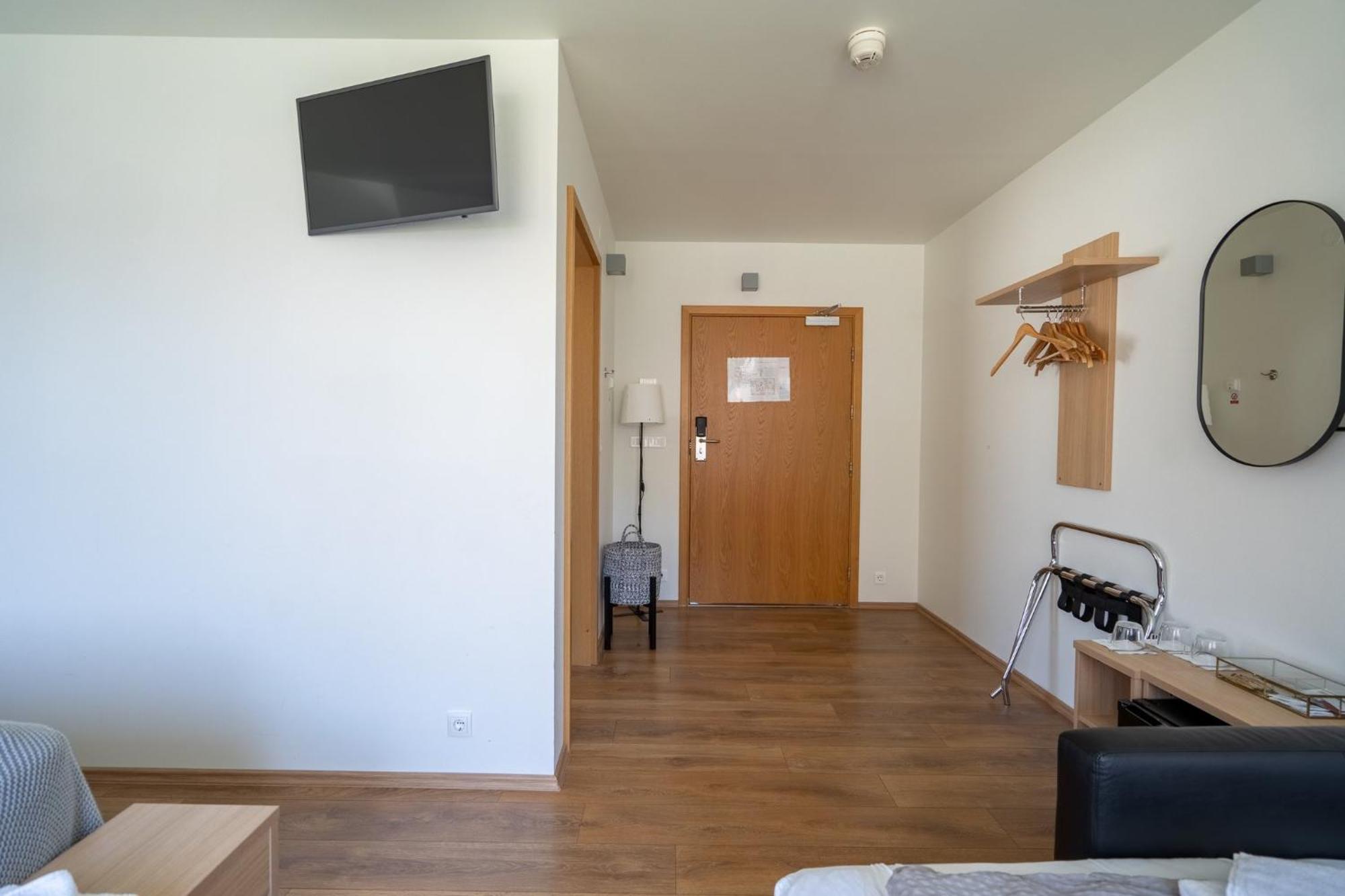 Hotel Eskifjoerthur מראה חיצוני תמונה