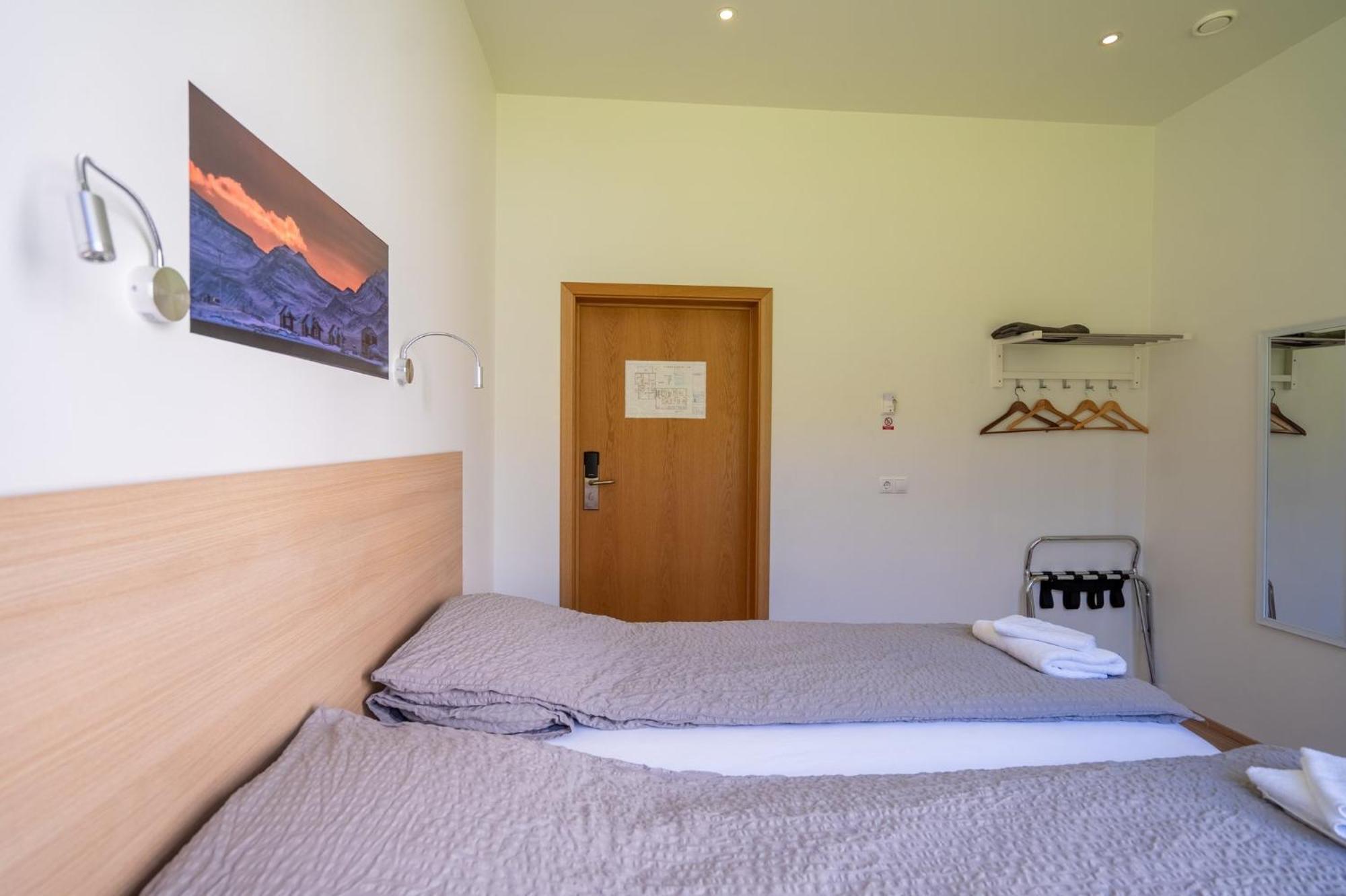 Hotel Eskifjoerthur מראה חיצוני תמונה