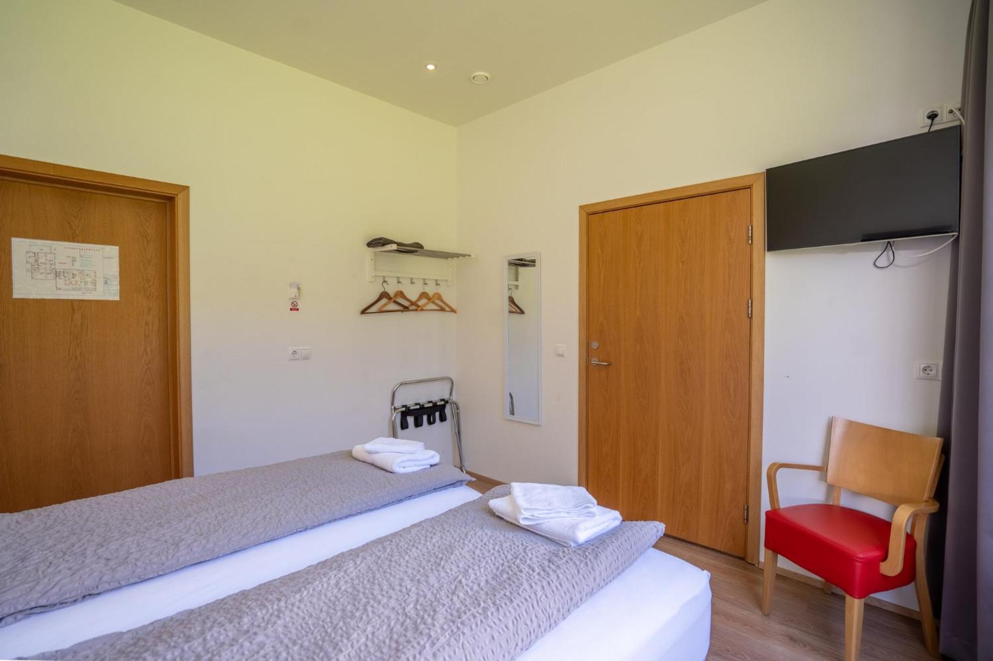 Hotel Eskifjoerthur מראה חיצוני תמונה